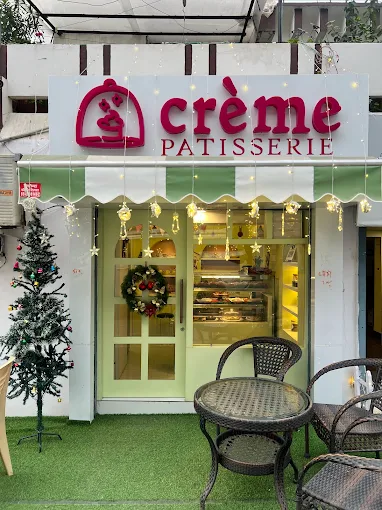 Colorful cupcakes from Crème Patisserie Civil Lines Jhansi