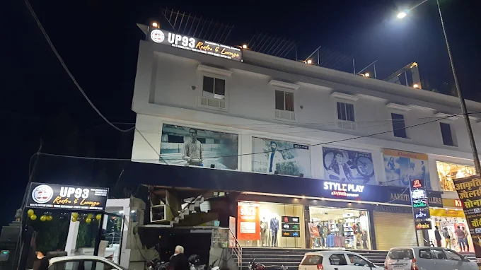 Rooftop dinner setup at UP 93 Restro N Lounge Jhansi - best bars in jhansi