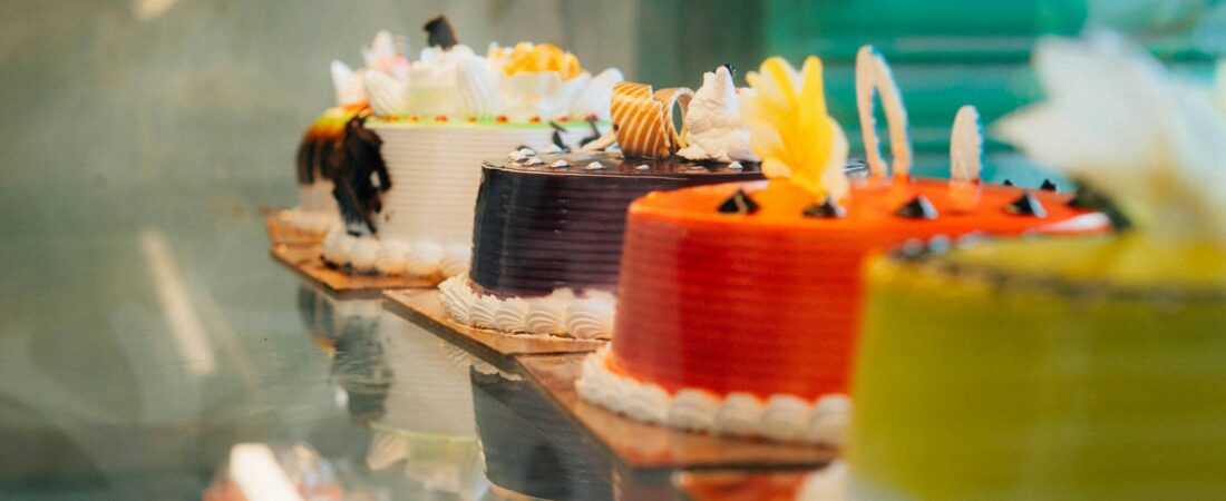 Best Cake Shops in Jhansi – Sipri Bazar & Awas Vikas 🎂 | Top Bakeries