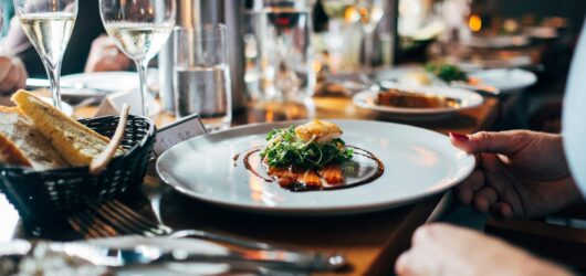 Molecule Air Bar Kitchen, Jhansi – Menu, Prices, Reviews & Timings